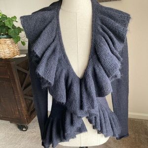 MODA Black ruffled sweater (S)